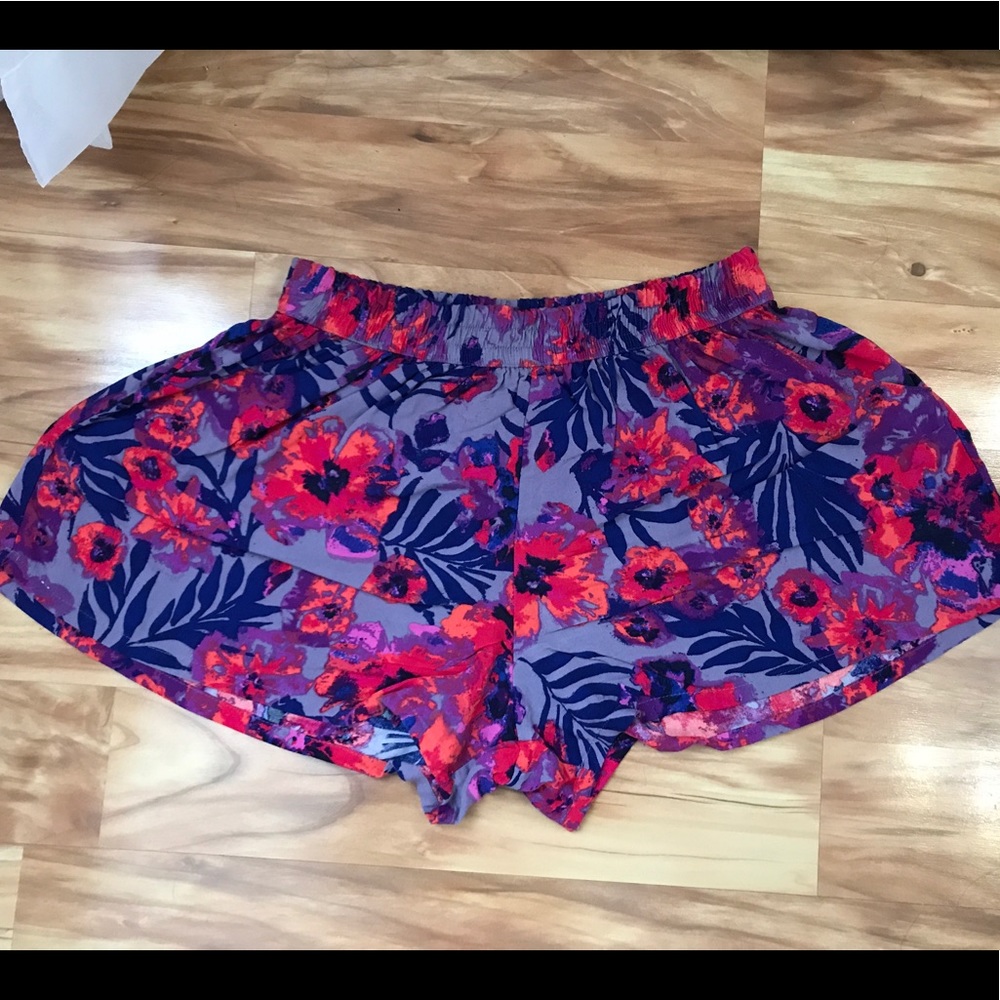 Floral print shorts